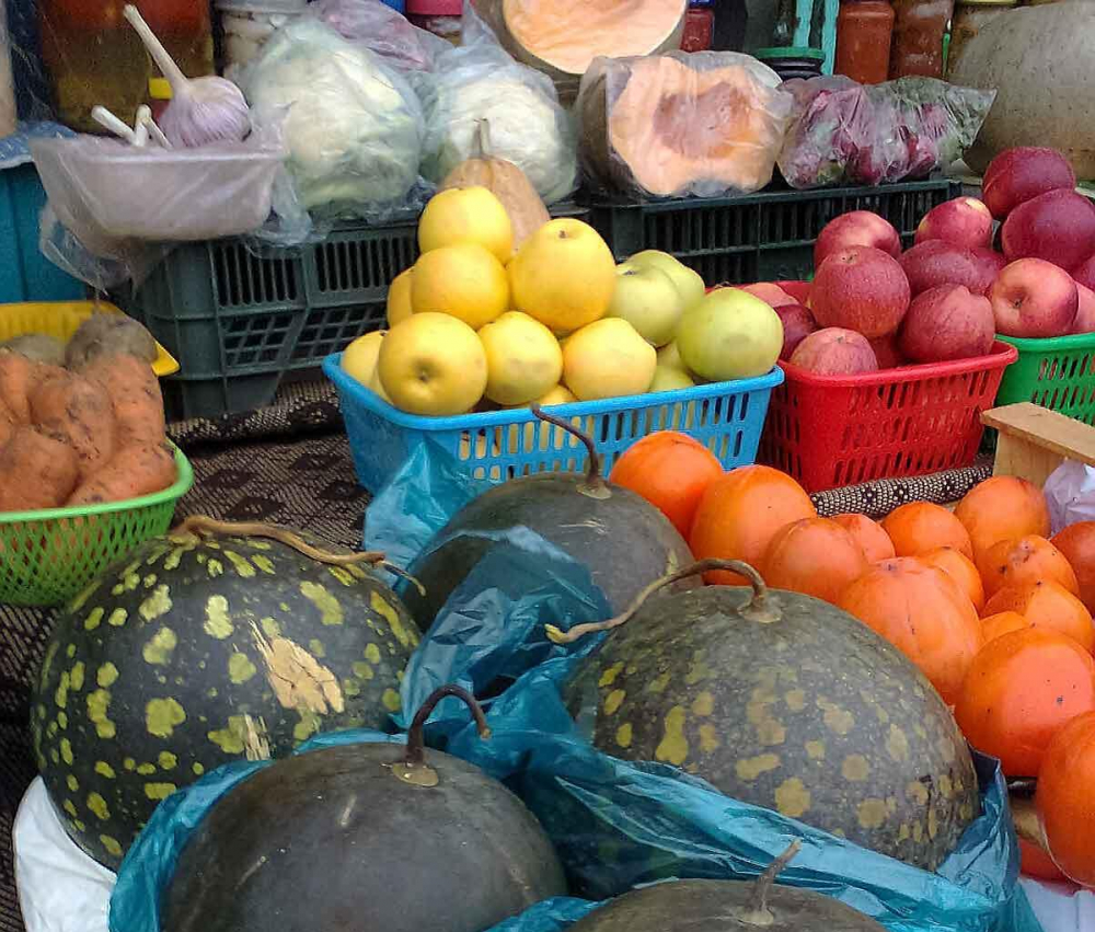 В Камышине в конце осени местные яблоки догнали по цене южную хурму