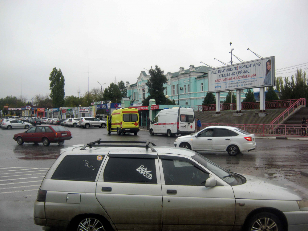 А кто в Камышине оказывает техпомощь автомобилям «скорых» на маршруте, если что-то случится с машинами? - камышанин