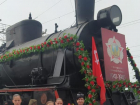 В городе Петров Вал Камышинского района встретили ретропоезд