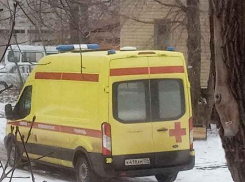 Следователи Камышина анализируют вину подозреваемых в смертельной истории с рабочим, провалившимся в чердачную дыру на территории «Камышинского текстиля»