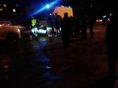 В Камышине в районе Сбербанка на Партизанской дама на «Ниссане» сбила мужчину