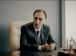 Дмитрия Баранова - руководителя регионального фонда капремонта в Волгоградской области уволили, его сменила «таинственная» Елена Захарова