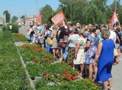 Депутаты Областной думы удивились, что их заставляют самораспуститься из-за пенсионной реформы, которая «не ущемляет прав граждан»