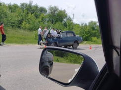 Кошмарное столкновение на петроввальской дороге: двое погибших и трое раненых камышан - что заставило «семерку» вылететь на «встречку»?