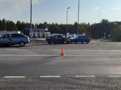 На московской трассе молодой дагестанец на «Ниссане» протаранил отечественную легковушку: шесть человек оказалось на больничных койках