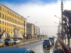 Камышинский фотохудожник запечатлел «нашествие» туманно-моросевого фронта на солнечный Камышин