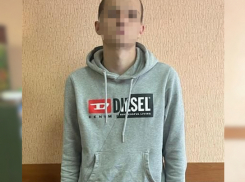 В Камышине оперативники задержали еще одного студента, «подрабатывавшего» курьером мошенников