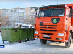 Новый «мусорный» оператор в спешке закупает контейнеры и мусоровозы