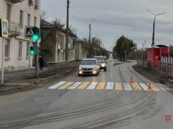 12-летнюю девочку сбили в Камышине на «Молодежке» на переходе
