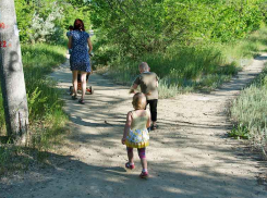 Мамы «угрожают» администрации Камышина, что «подкинут» ей своих детей из-за черепашьих темпов открытия дежурных групп в садиках