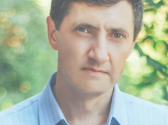 Потрясавший камышан своими литературными шедеврами Александр Лепещенко стал «главным библиотекарем» Волгоградской области