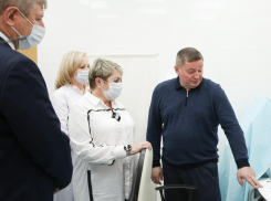 Андрей Бочаров взялся за женские консультации Волгоградской области