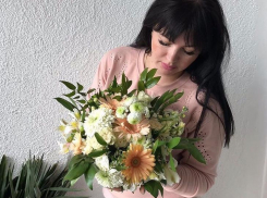 Закажите неповторимую композицию из цветов профессиональному флористу Дома декора «Лаванда» в Камышине