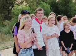 В Камышине ребята сделали лучшую рекламу местному лагерю «Солнечный», признаваясь в любви вожатым со слезами счастья в ролике (ВИДЕО)