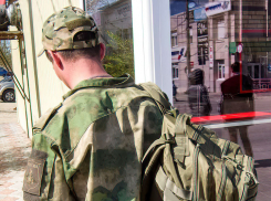 Администрация Камышина сообщает о сотнях жителей Волгоградской области, подписавших контракты с Минобороны