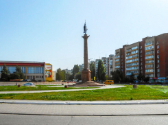В Камышине больше никогда не будут выращивать цветник на привокзальной площади? - камышанка