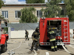 Какие боевые навыки отрабатывали в Камышине в ИК-5 во время условного пожара