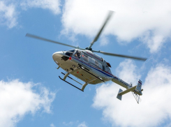 Санитарный вертолет не устает летать в Камышин