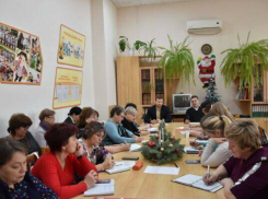 В сельских школах в Камышинском районе решили праздновать Новый год, но без особых гуляний