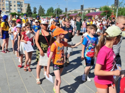 Камышинские школьники уехали в первую смену в загородный лагерь «Солнечный»