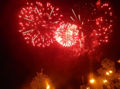 Администрация Камышина обещает горожанам полноценный фейерверк 25 августа - на 4 минуты