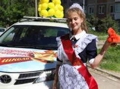 100 баллов на ЕГЭ по химии получила отличница, красавица, спортсменка из школы №9 Камышина Анна Лисина