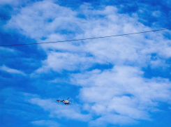 С места кошмарного взрыва и пожара отца и дочь медики забрали на вертолетах, тело матери нашли под завалами позже