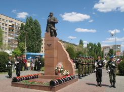 Торжественный митинг, посвященный 101-ой годовщине со дня рождения А.П. Маресьева в Камышине