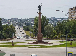 Кроме Станислава Зинченко заявления о намерениях стать главой Камышина подали два директора - Денис Дроненко и Валерий Гербер 