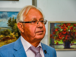 Камышинский журналист Геннадий Кленов к своему 80-летию показал, что он не только интересный публицист, но и оригинальный художник