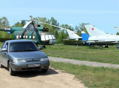 В Камышине административная газета «Диалог» взялась фотографировать машины, заезжающие в парк Победы