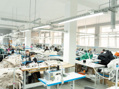 На работу приглашают швей: в Камышине открылась 15-я швейная фабрика (Объявление)