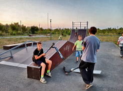 В Камышине на время голосования за губернатора и депутатов  в городских школах детей «снимут» с уроков в классах и отправят на «день здоровья» на улицу