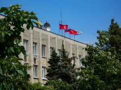 Глава области Андрей Бочаров  дает понять, что «чиновникопад» и «обновление крови» в застоявшихся управленческих командах полезны для результата