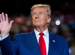 Трамп заявил, что Путин и Зеленский готовы заключить сделку о перемирии – при этом БПЛА продолжают лететь по Москве? - «Блокнот - Россия»