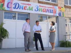 В Камышине потратили 2 миллиона рублей на ремонт к 1 сентября школы, в которой когда-то учился глава города Станислав Зинченко