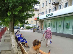 Камышане то и дело подхватывают коронавирус неизвестно где жарким летом 2021-го