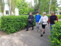 Глава Камышина Станислав Зинченко проверил, можно ли везти детей в первую смену в лагерь «Солнечный»
