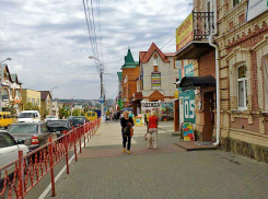 В Камышине водители маршруток пытаются заставить пассажиров «не с теми деньгами» спрашивать разрешения при посадке