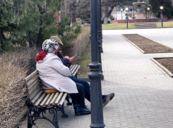 Пенсионерка-волжанка стала печальной «рекордсменкой» по переводу денег аферистам: у нее выманили 3 миллиона!