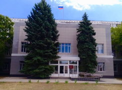 Волгоградский военный гарнизонный суд огласил приговор контрактнику-гонщику, который на скорости 157 километров в час убил двух пассажиров своего авто