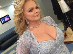 Волжский купил на День города выступление Ларисы Долиной за 2 миллиона рублей, а Камышин ищет какую-нибудь звезду за 450 тысяч