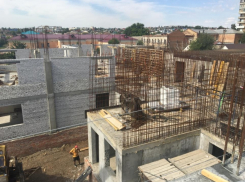 Управленческая репутация Станислава Зинченко поставлена в зависимость от темпов стройки детсада в 8-м микрорайоне Камышина