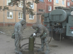 Военные из бригады РХБЗ, дислоцированной в Камышине, обработали «коронавирусное» общежитие и инфекционную больницу в Астрахани 