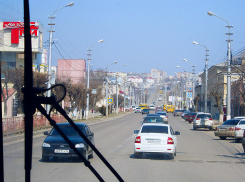 В Камышине сотрудники ОГИБДД проводят рейды по тонированным стеклам автомобилей