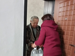 Из Камышина отправили водовозки в помощь городу Котово, впавшему в затяжной коммунальный коллапс на Новый год