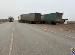 Два большегруза не поделили дорогу между Камышином и Волгоградом в Дубовском районе