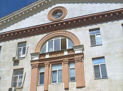 Камышинских врачей со средней зарплатой в 90 тысяч рублей Облстат назвал самыми высокооплачиваемыми в Волгоградской области 