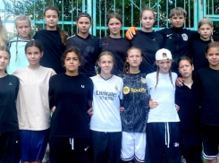 Камышинские футболистки уехали в Ессентуки биться за победу во всероссийском турнире