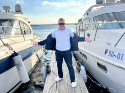 Камышинским невестам на заметку: волжский депутат объявил себя завидным женихом с публикацией анкеты на сайте знакомств